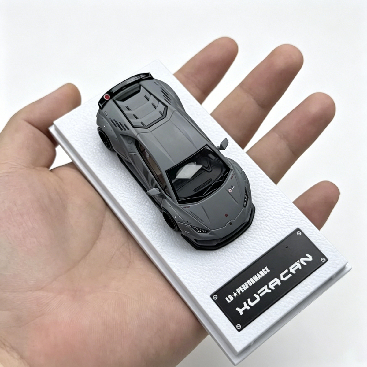 MJ Model 1:64 Lamborghini Hura - đánh giá và giá Die Cast Car 1 64
