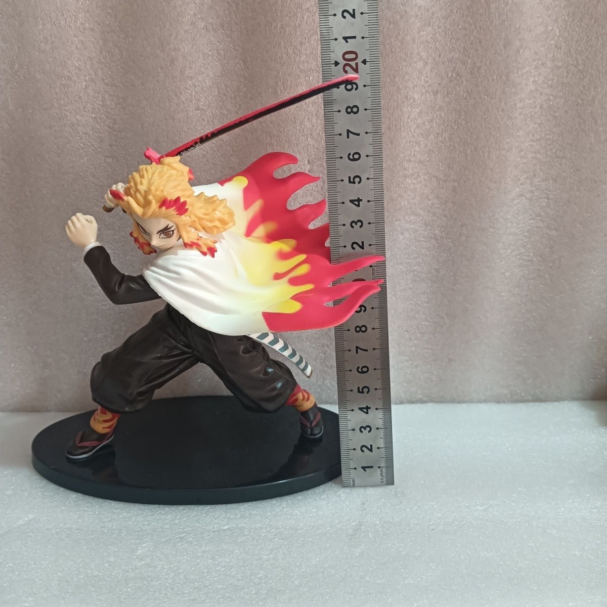 20cm Demon Slayer scale figure - đánh giá và giá Vinyl Figure Blank